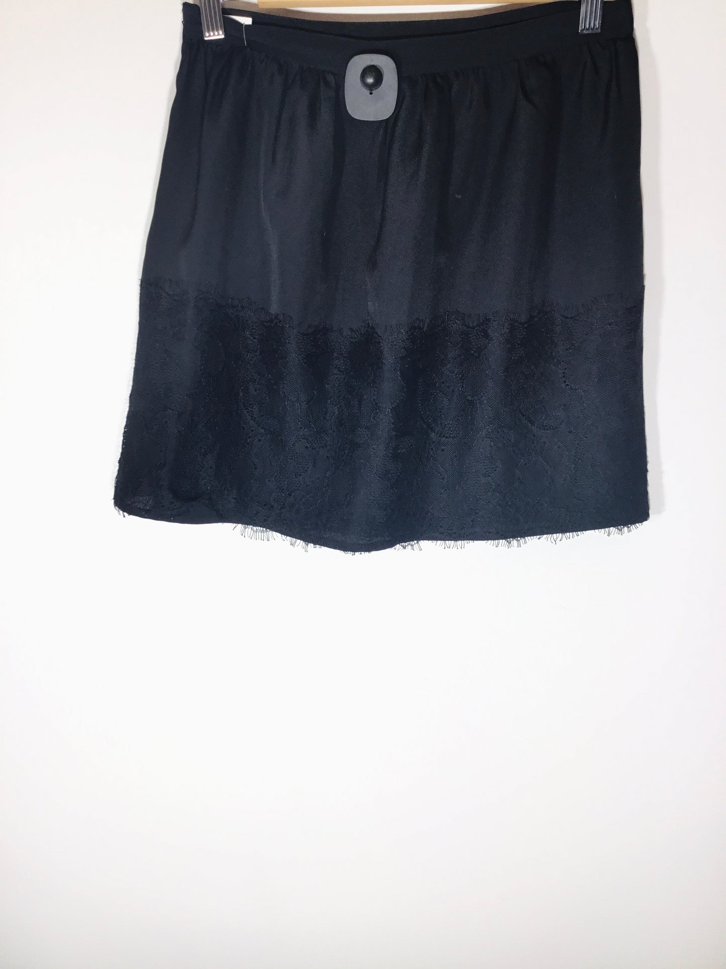 Skirt Mini & Short By Laundry  Size: 2
