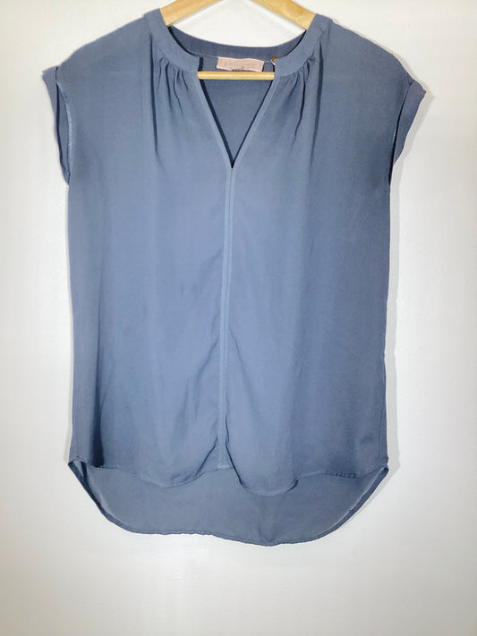 Top Short Sleeve By Philosophy  Size: Xs